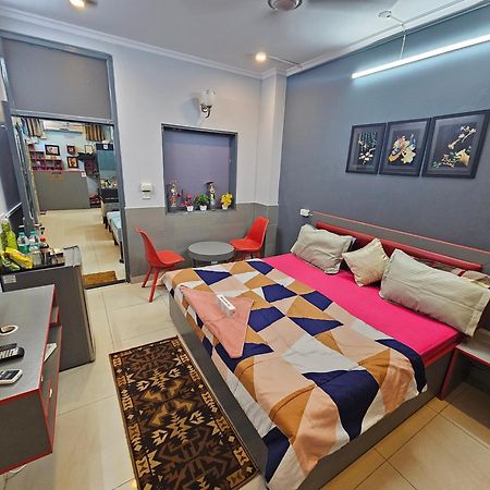 Deer Park Home Stay Yeni Delhi Dış mekan fotoğraf