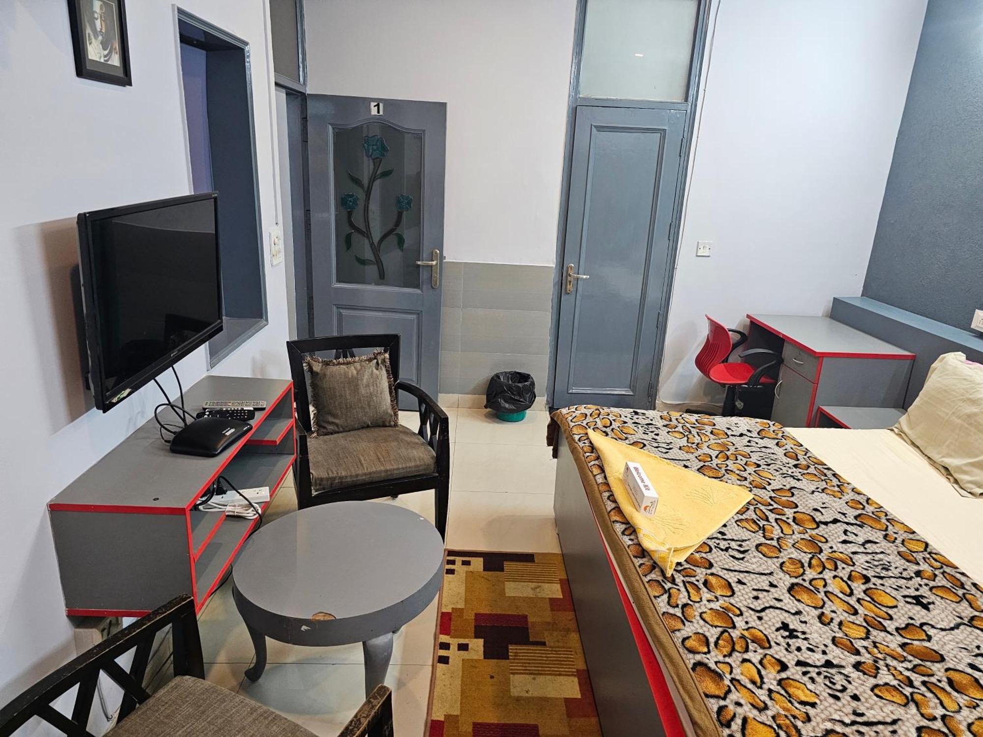 Deer Park Home Stay Yeni Delhi Dış mekan fotoğraf